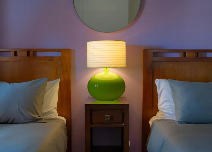 Del Moral * تيناجون